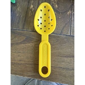 Vintage Fisher Price Fun with Food yellow strainer spoon Pretend Play Kitchen